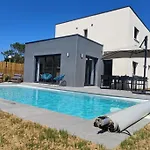 Maison Neuve Avec Piscine Chauffée De Mai à Septembre à 6 Minutes De La *