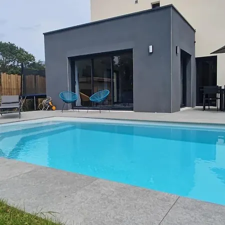Maison Neuve Avec Piscine Chauffee De Mai A Septembre A 6 Minutes De La Дом отдыха Gonneville-en-Auge