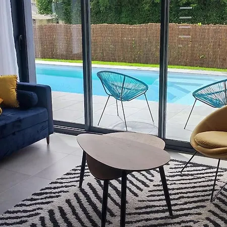 Maison Neuve Avec Piscine Chauffée De Mai à Septembre à 6 Minutes De La *