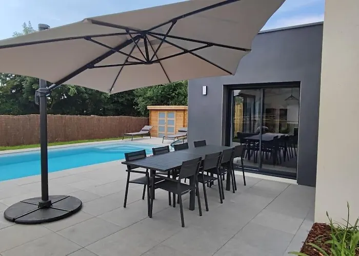 بيت للعطل Maison Neuve Avec Piscine Chauffee De Mai A Septembre A 6 Minutes De La