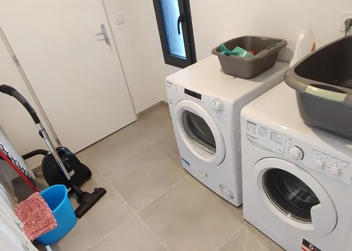 بيت للعطل Maison Neuve Avec Piscine Chauffee De Mai A Septembre A 6 Minutes De La *